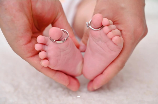 丹东孕妇肚子隐隐作痛